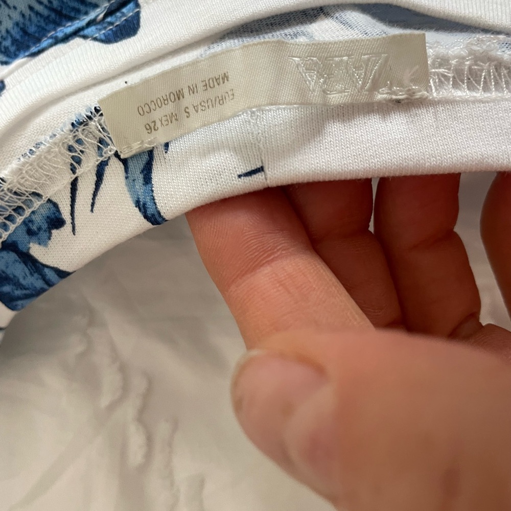 Floral Blue and White Bedding Set - Picture 7 of 7